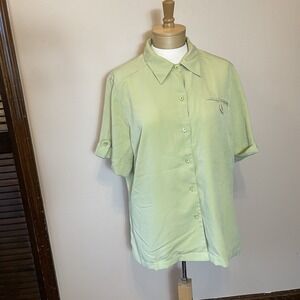 Travel Smith Women's Short Sleeve Blouse Size XL Zipped Pockets Button Up Green